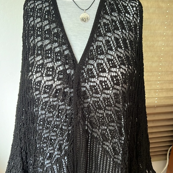 Torrid Black Cardigan Crocheted Poncho Sweater EUC - Picture 6 of 10